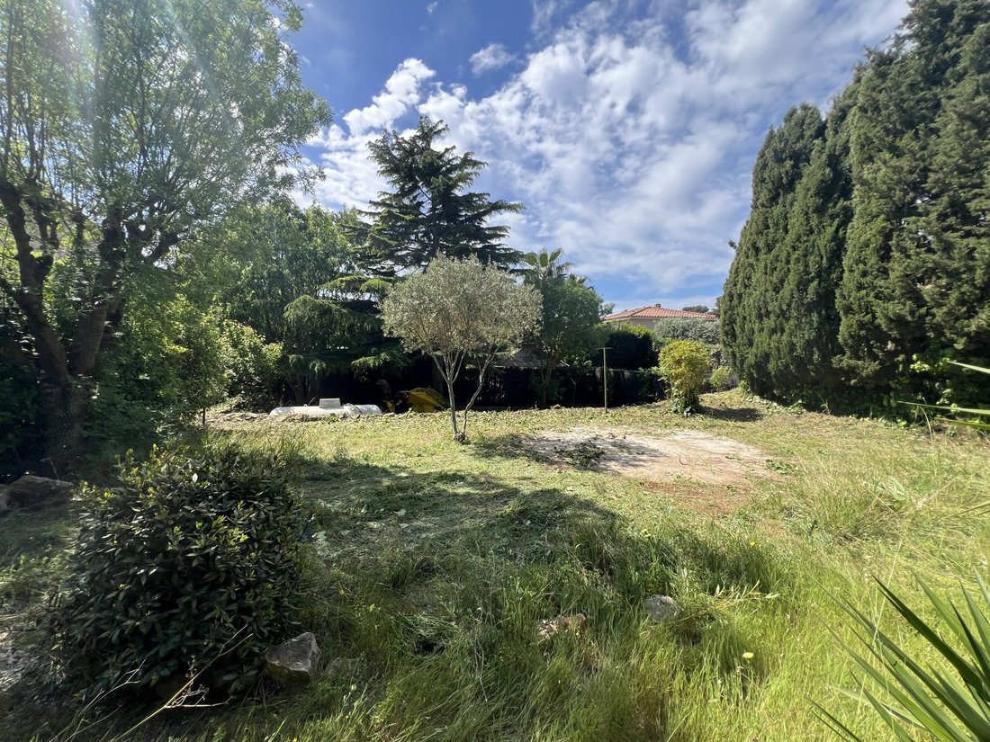 Terreno a Sanary-sur-Mer, Provenza-Alpi-Costa Azzurra, Francia 1 - 18876044