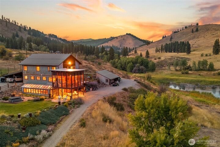 House in Winthrop, Washington, United States 1 - 18465004