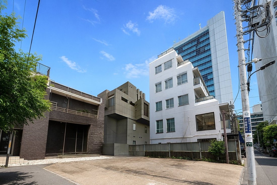 Land in Minato City, Tokyo, Japan 1 - 18876141