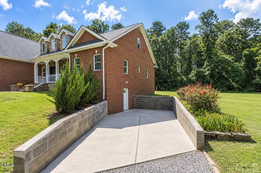 House in Henderson, North Carolina, United States 4 - 18876508