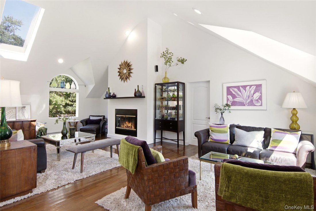 Casa a Greenlawn, New York, Stati Uniti 4 - 18876572