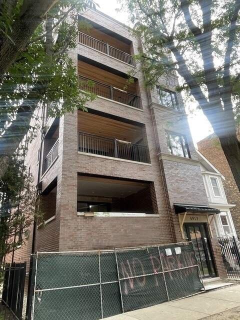 House in Chicago, Illinois, United States 2 - 18876062