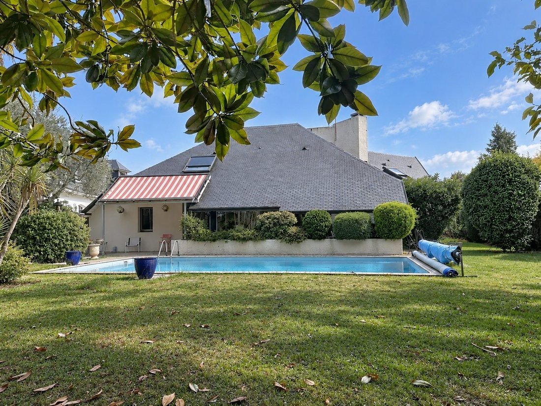 Maison à Pau, Nouvelle-Aquitaine, France 1 - 18876097
