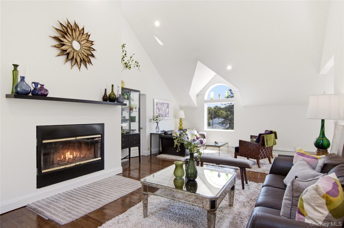 Casa a Greenlawn, New York, Stati Uniti 5 - 18876572