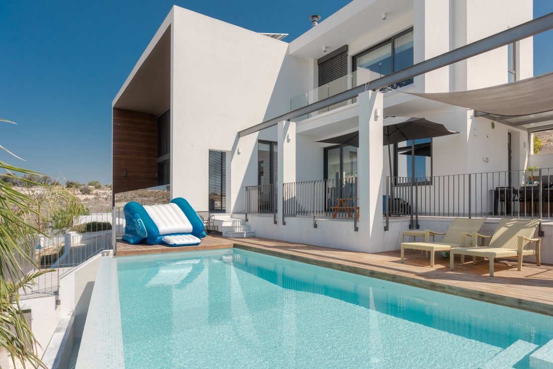 Villa in Geroskipou, Paphos, Zypern 1 - 18876529
