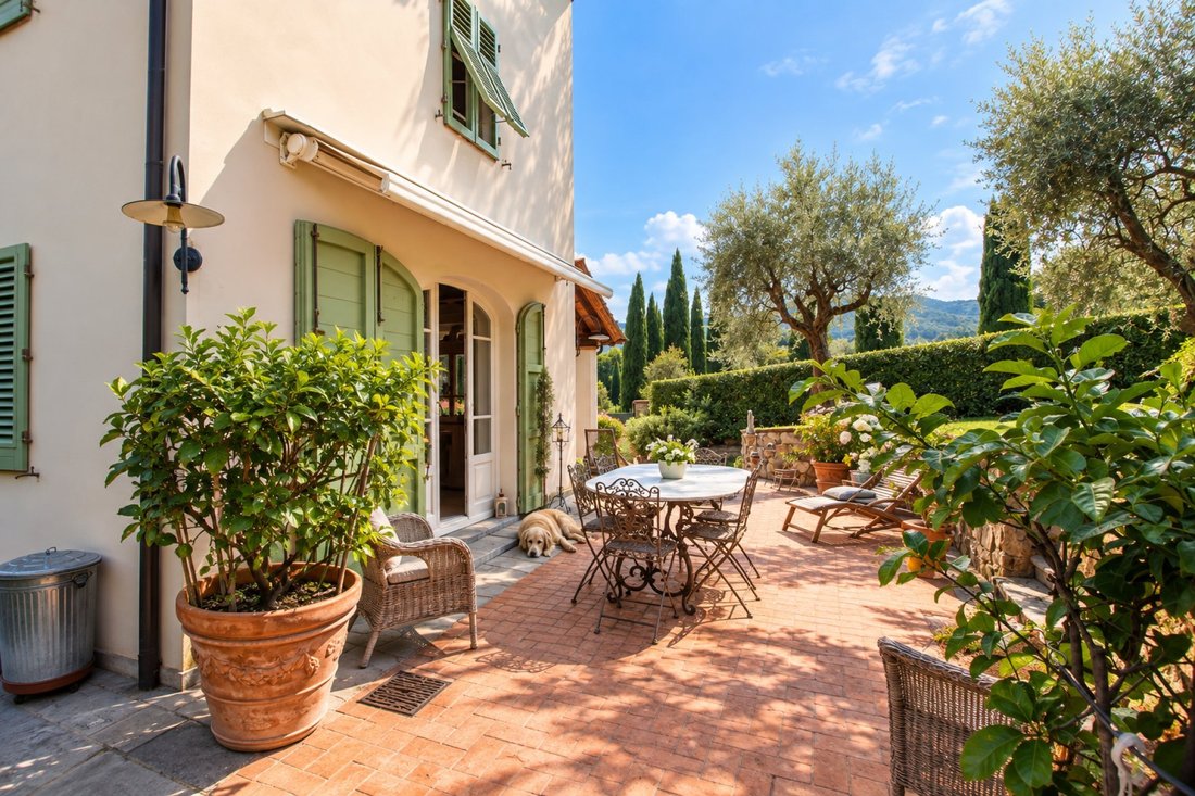 Villa in Heilige Maria del Giudice - San Lorenzo a Vaccoli, Lucca, Toskana 2 - 18876943