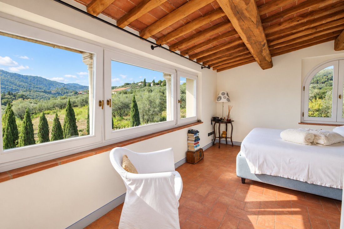 Villa in Heilige Maria del Giudice - San Lorenzo a Vaccoli, Lucca, Toskana 3 - 18876943