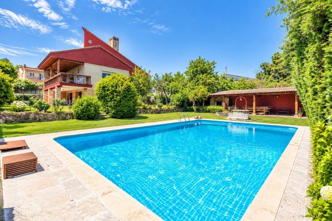 Villa in El Molar, Comunidad de Madrid, Spain 1 - 18197422