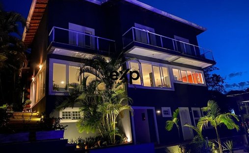 House in Santa Fé, State of São Paulo, Brazil 1