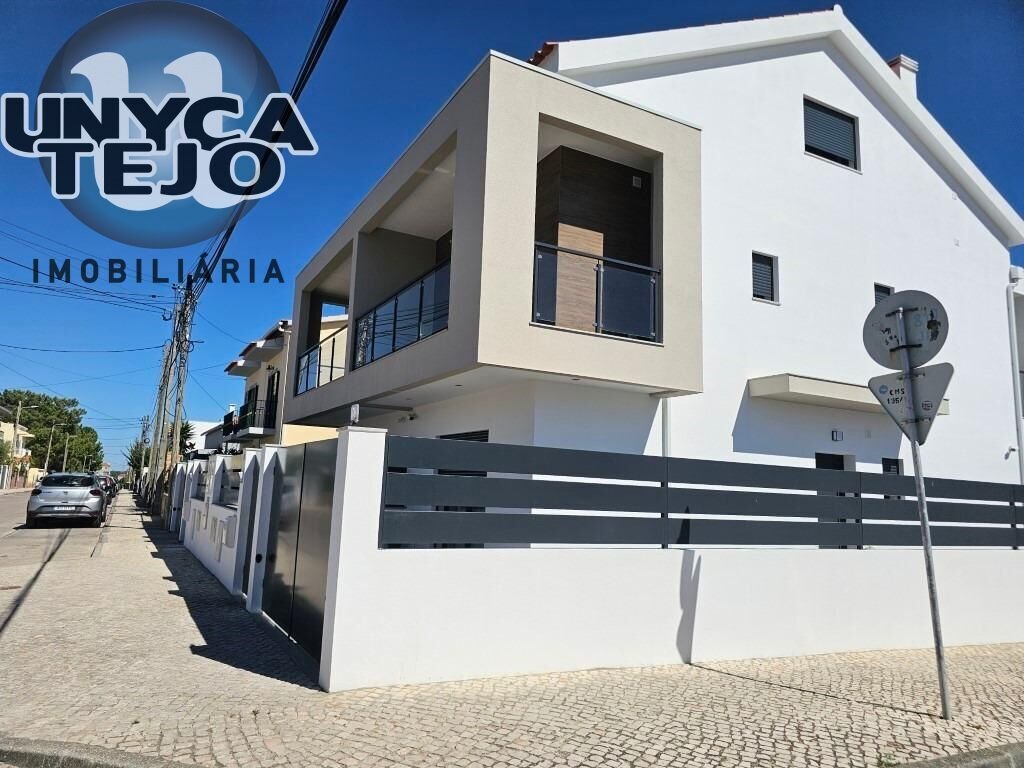 Altro a Quinta do Conde, Setúbal Municipality, Portogallo 1 - 18877031