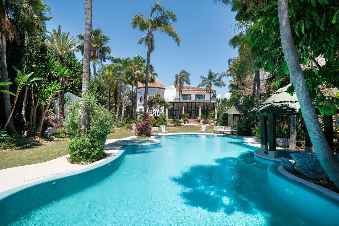 Villa in Nueva Andalucia, Marbella, Spain 1 - 18877137
