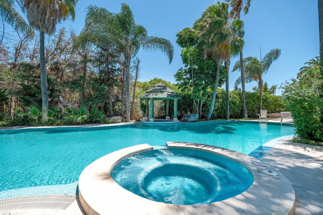 Villa in Nueva Andalucia, Marbella, Spain 5 - 18877137