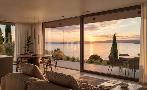 Villa in Torri del Benaco, Veneto, Italy 1