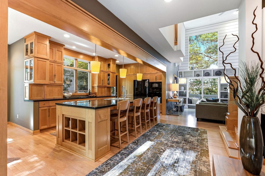 House in Eagan, Minnesota, United States 4 - 18876802