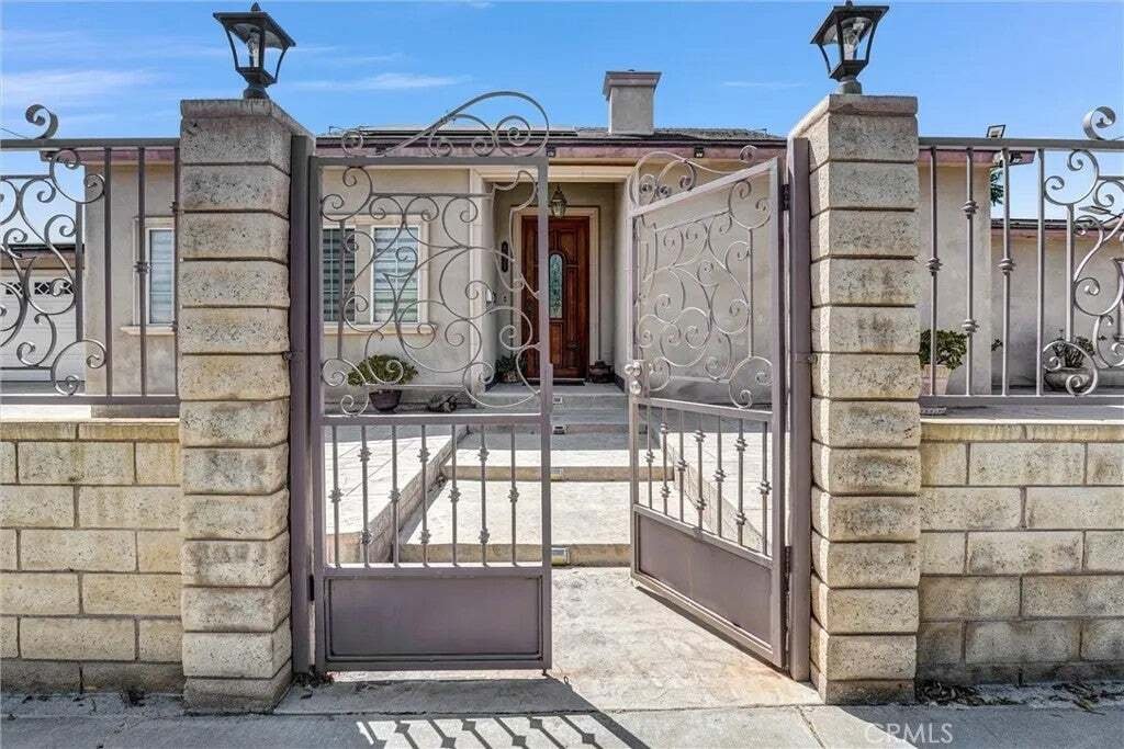 House in Los Angeles, California, United States 5 - 18876730