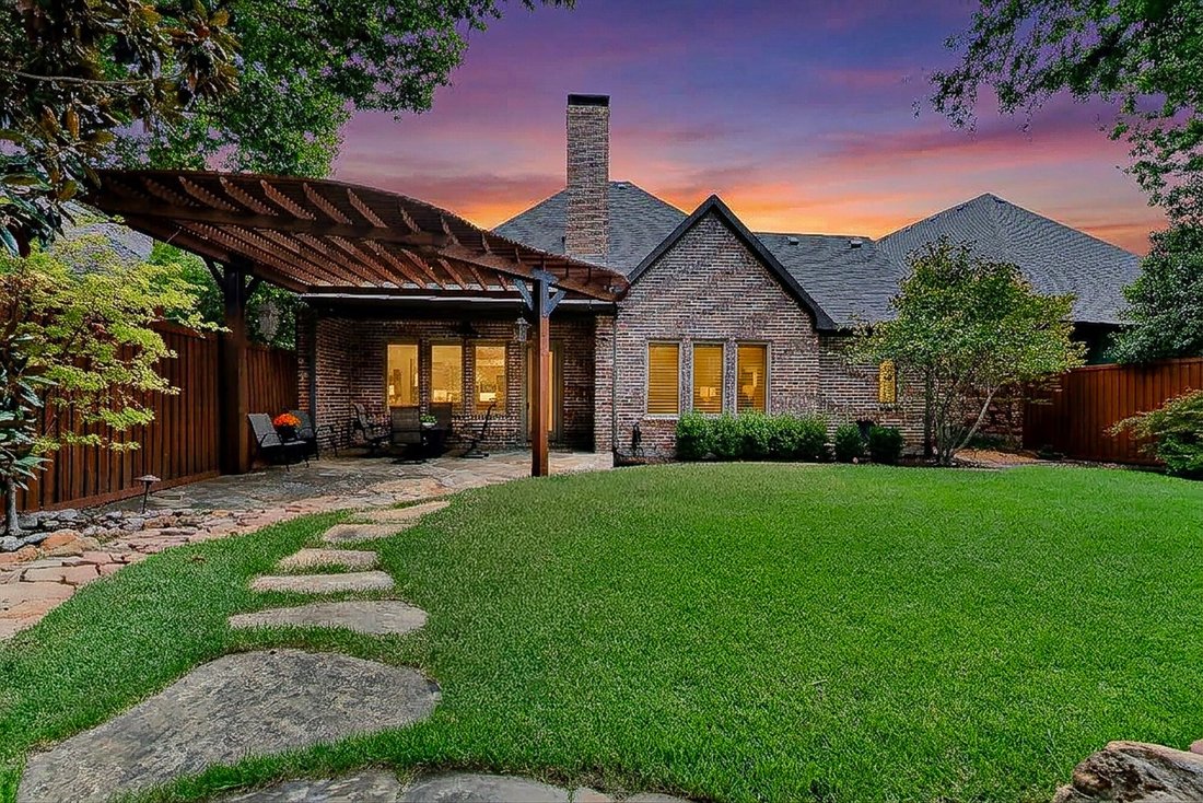 Maison à Plano, Texas, États-Unis 2 - 18876862