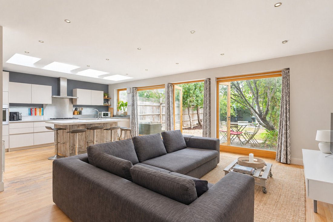 Casa a Ravenscourt Park, Hammersmith e Fulham, Inghilterra 1 - 18876914
