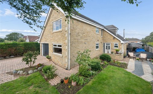 House in Barwick In Elmet, Leeds, England 1