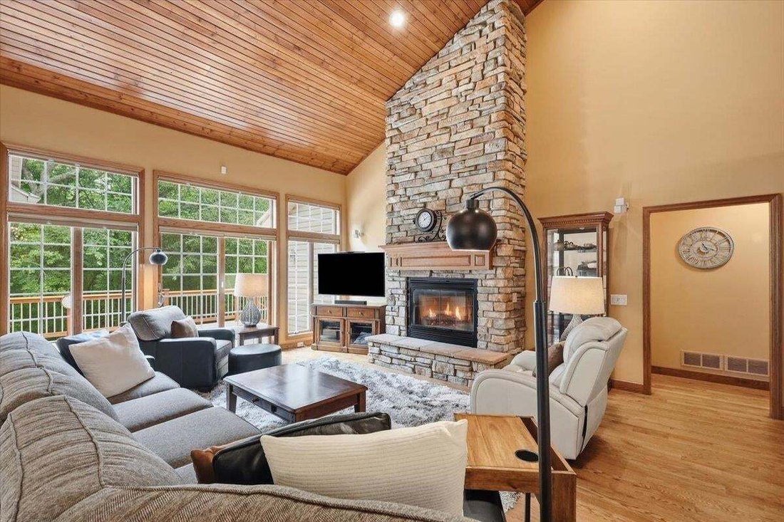 Casa a Cottage Grove, Wisconsin, Stati Uniti 5 - 18876748