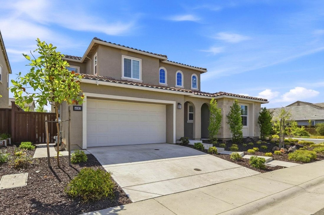 Casa en Folsom, California, Estados Unidos 3 - 18876819