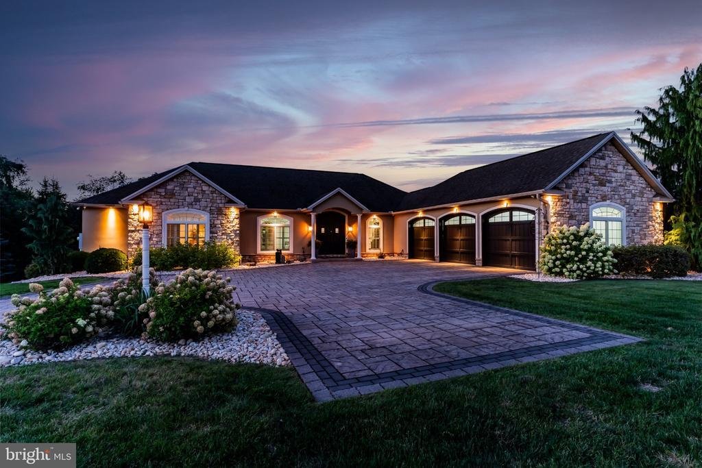 House in Mechanicsburg, Pennsylvania, United States 1 - 18876827