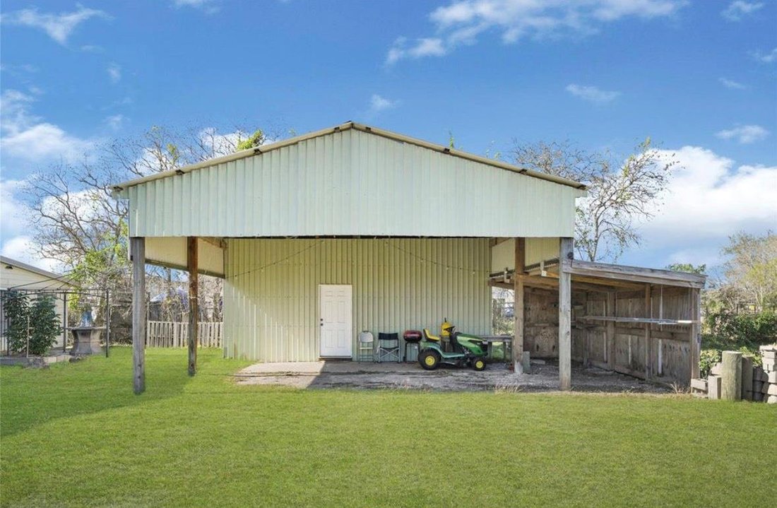 House in Dickinson, Texas, United States 5 - 18876655