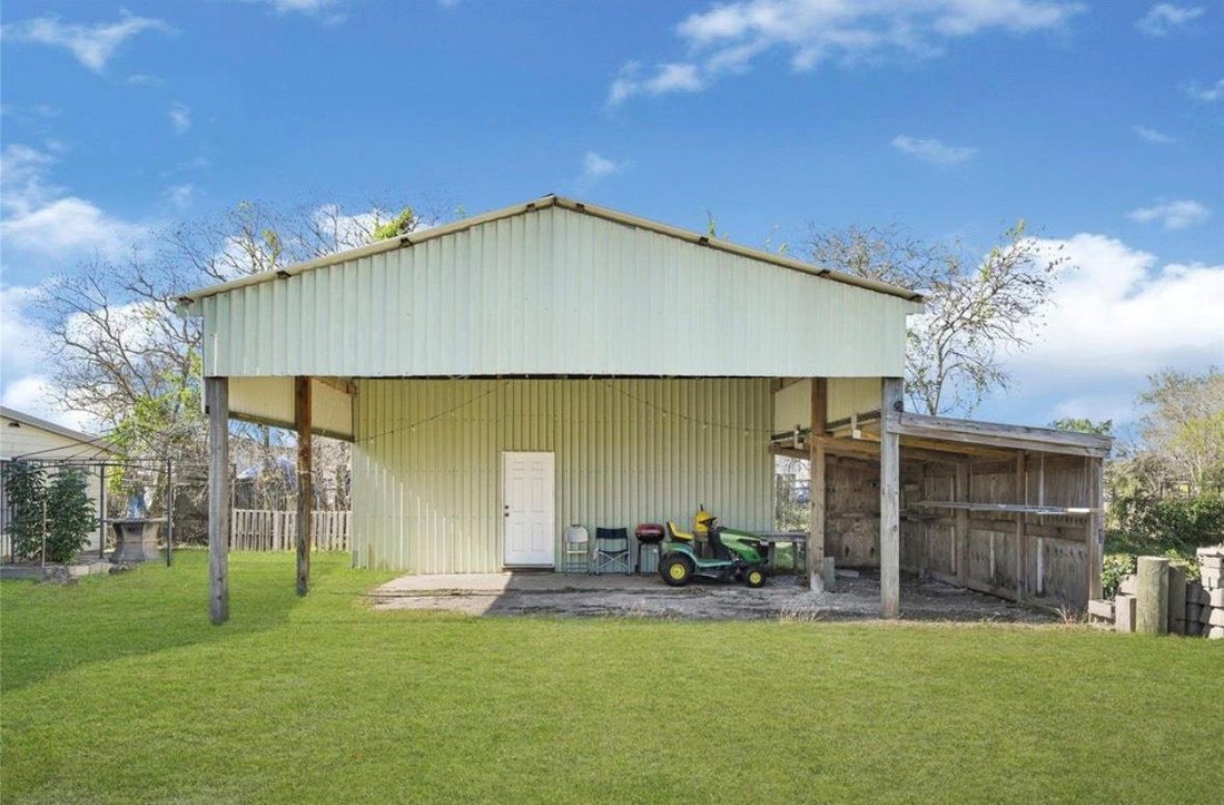 House in Dickinson, Texas, United States 4 - 18876655