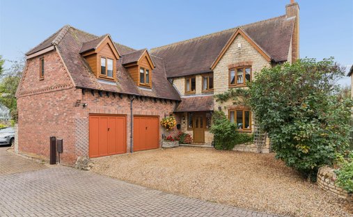 House in Stoke Goldington, England 1