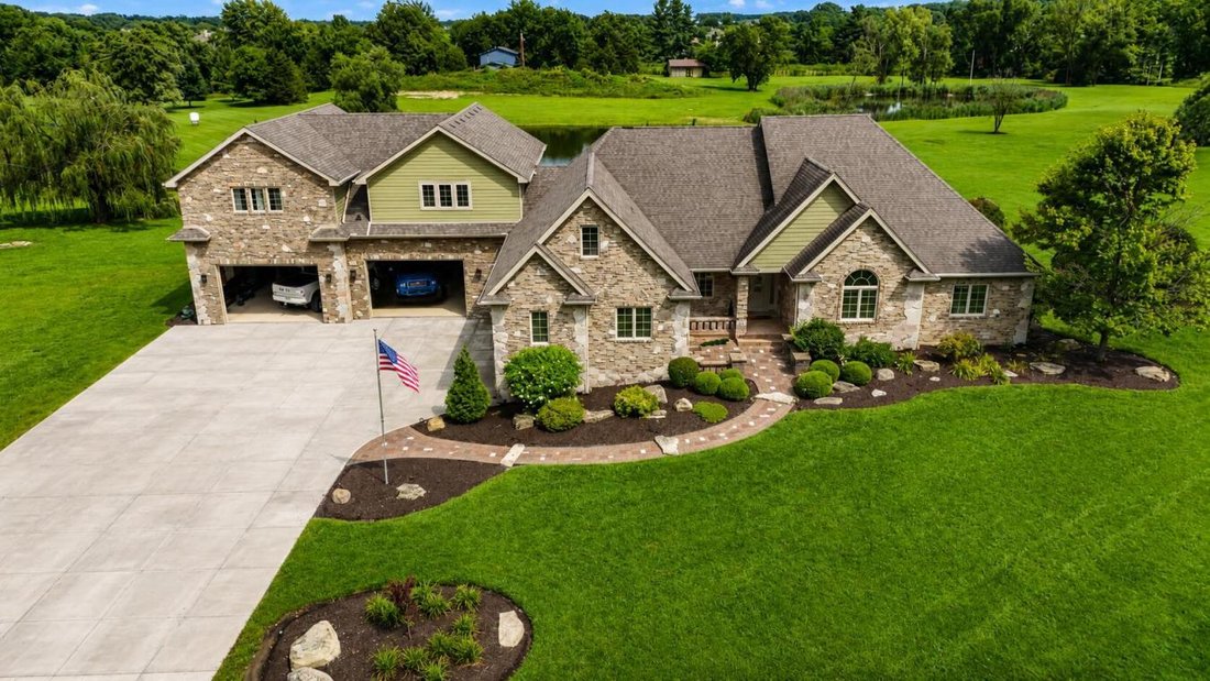 Casa a Crown Point, Indiana, Stati Uniti 2 - 18877321