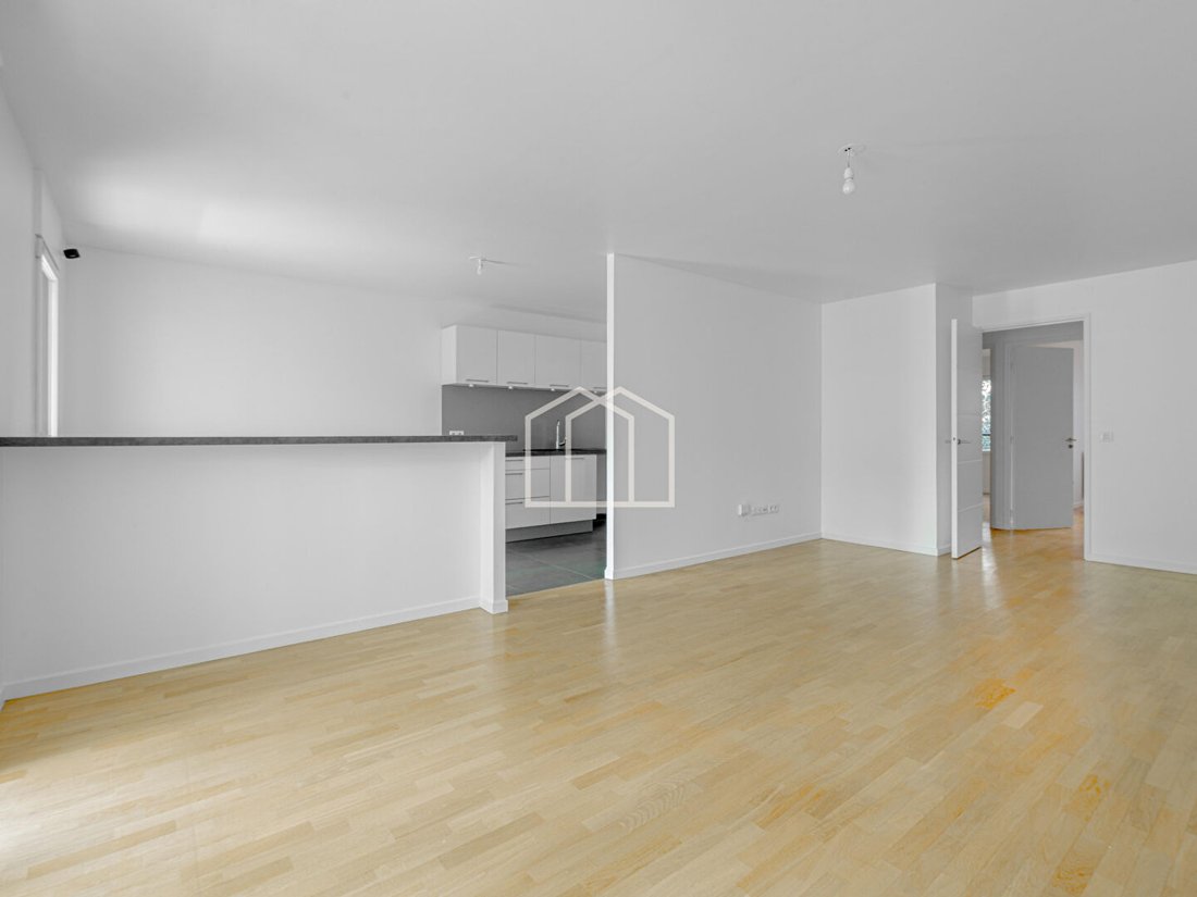 Apartment in Plateau Ouest, Suresnes, France 3 - 18877487