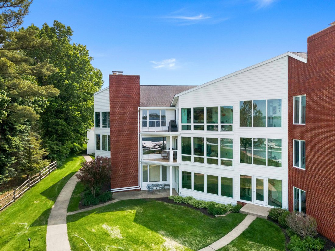 Condo in Syracuse, Indiana, United States 1 - 18877576