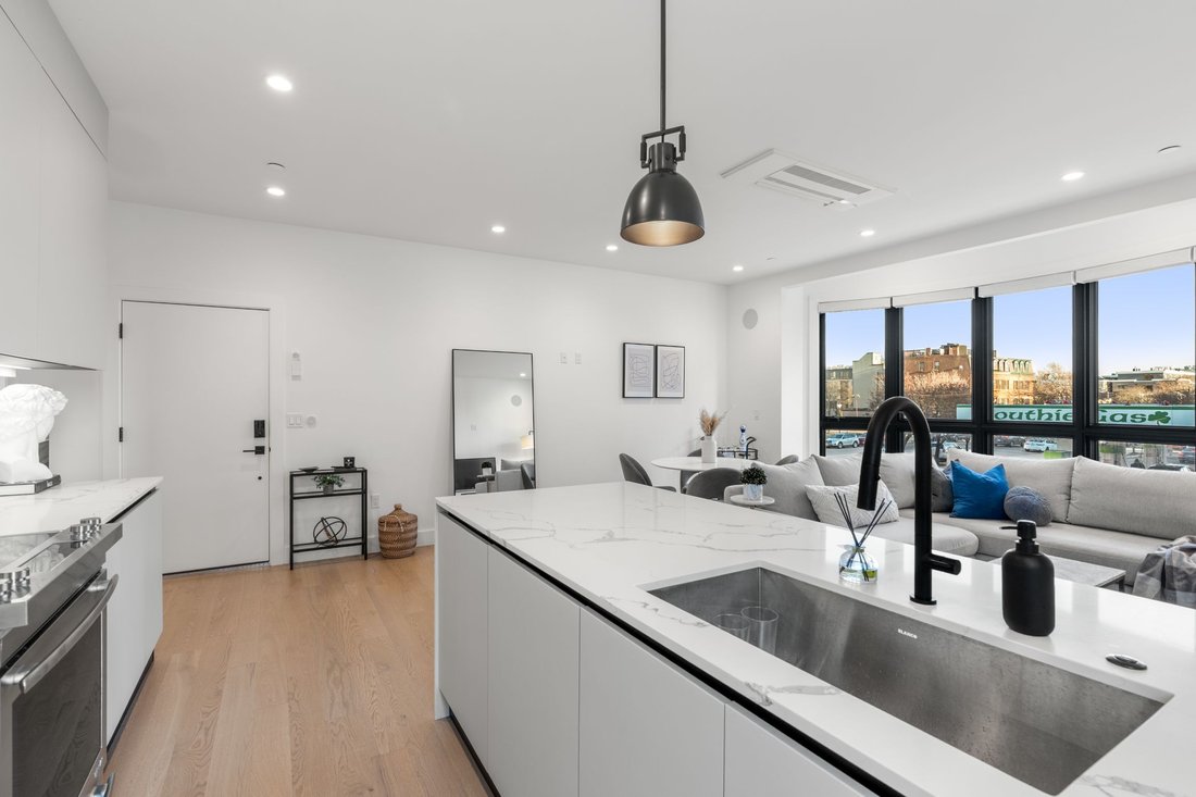 Condo in Boston, Massachusetts, United States 2 - 18877368