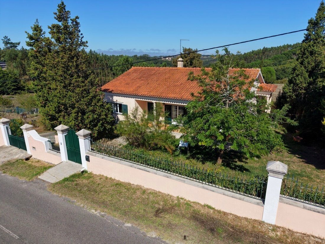 House in Alvorninha, Leiria District, Portugal 2 - 18877421