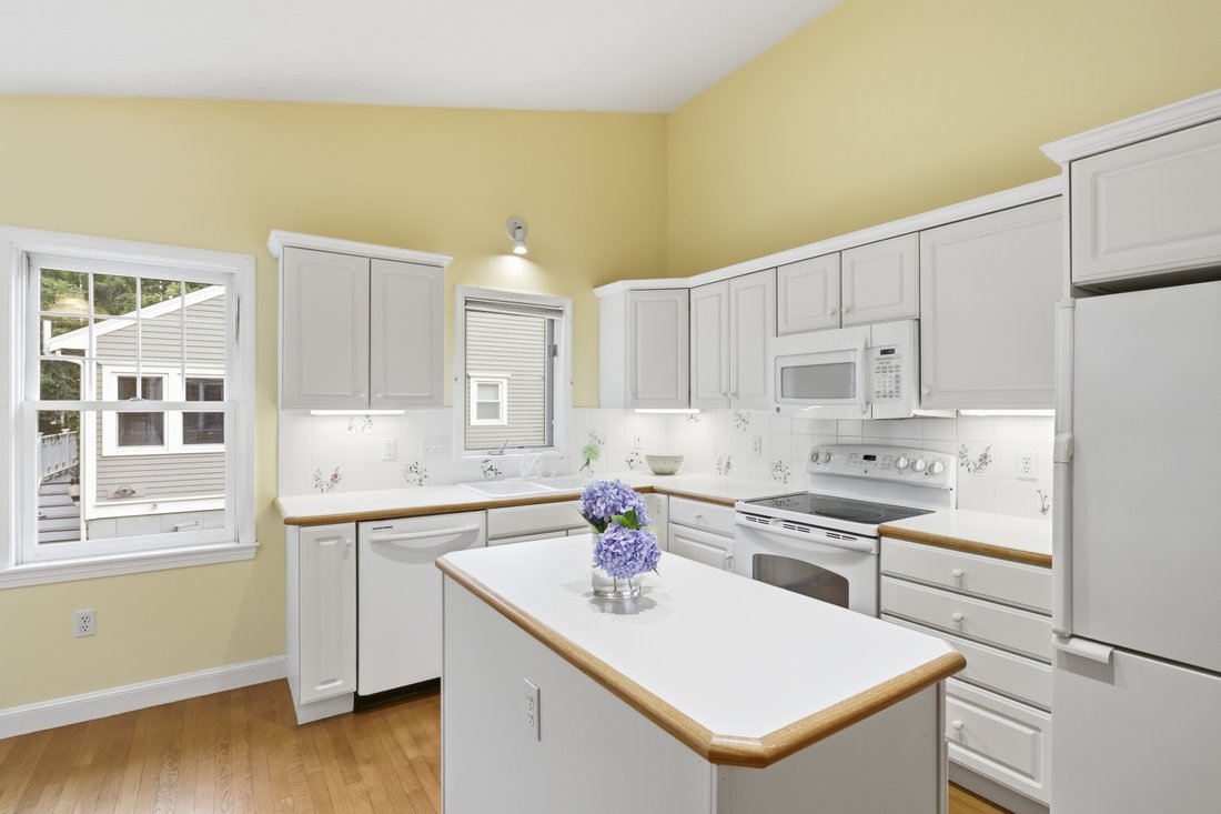 Condo in Boxborough, Massachusetts, United States 4 - 18877566