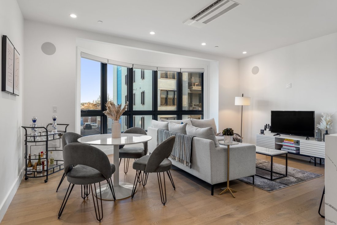 Condo in Boston, Massachusetts, United States 4 - 18877368