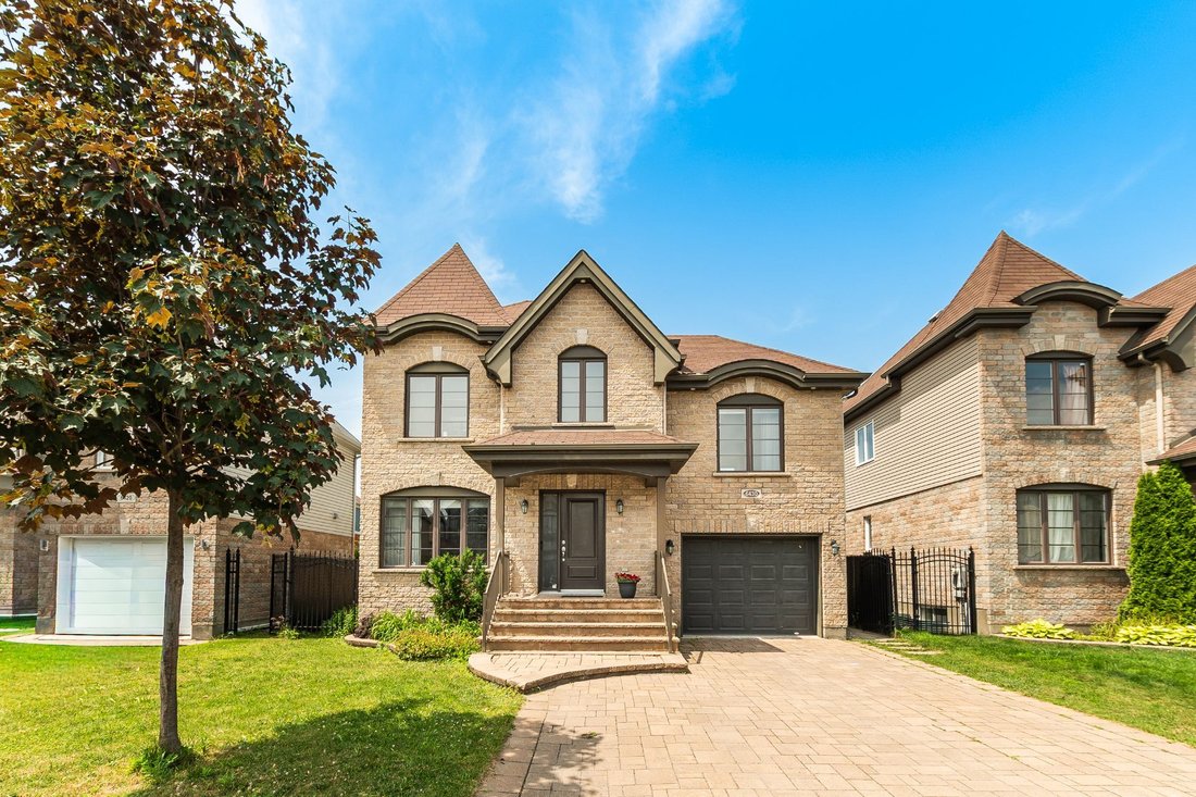 Haus in Brossard, Québec, Kanada 2 - 18877453