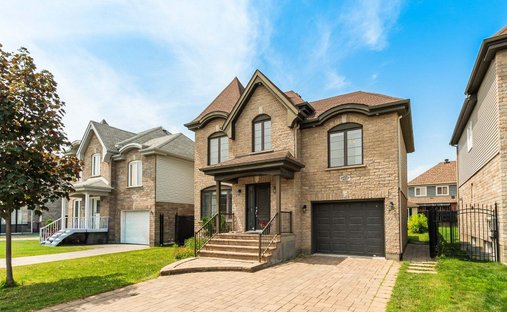 House in Brossard, Quebec, Canada 1