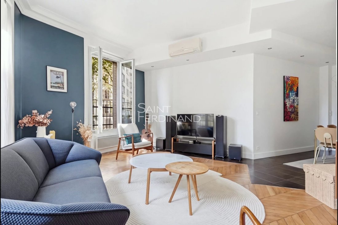 Apartment in La Fourche-Guy Môquet, Paris 17e Arrondissement, Paris 2 - 18877515