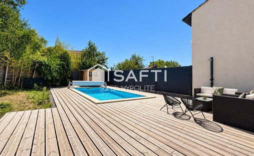 House in La Lesque, Eysines, France 1
