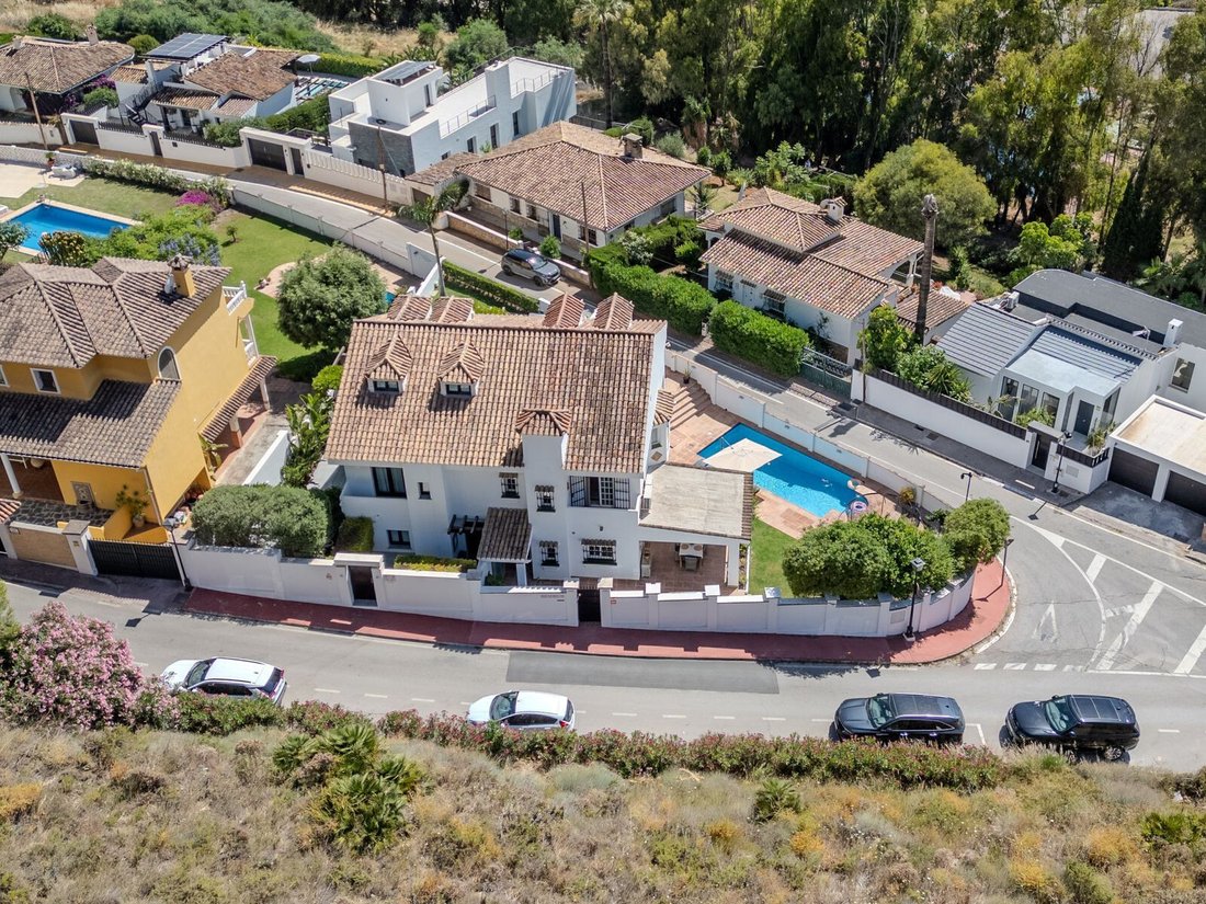 Villa a Nueva Andalucía, Marbella, Spagna 2 - 18877812
