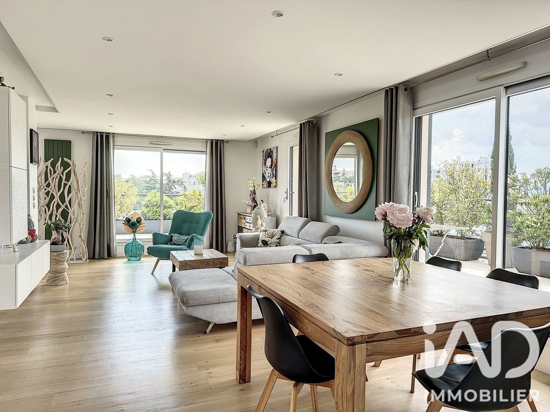 Apartment in Plateau de la Croix Rousse-Ouest, Lyon 4e Arrondissement, Lyon 2 - 18880054