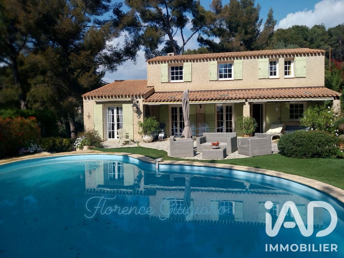 Casa en Sanary-sur-Mer, Provenza-Alpes-Costa Azul, Francia 1 - 18880091