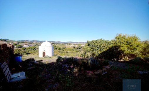 Land in Arruda dos Vinhos, Lisbon, Portugal 1
