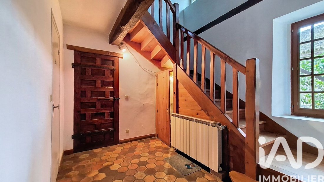 House in Guigneville-sur-Essonne, Ile-de-France, France 2 - 16982345