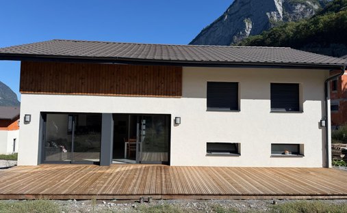 Haus in Magland, Auvergne-Rhone-Alpen, Frankreich 1