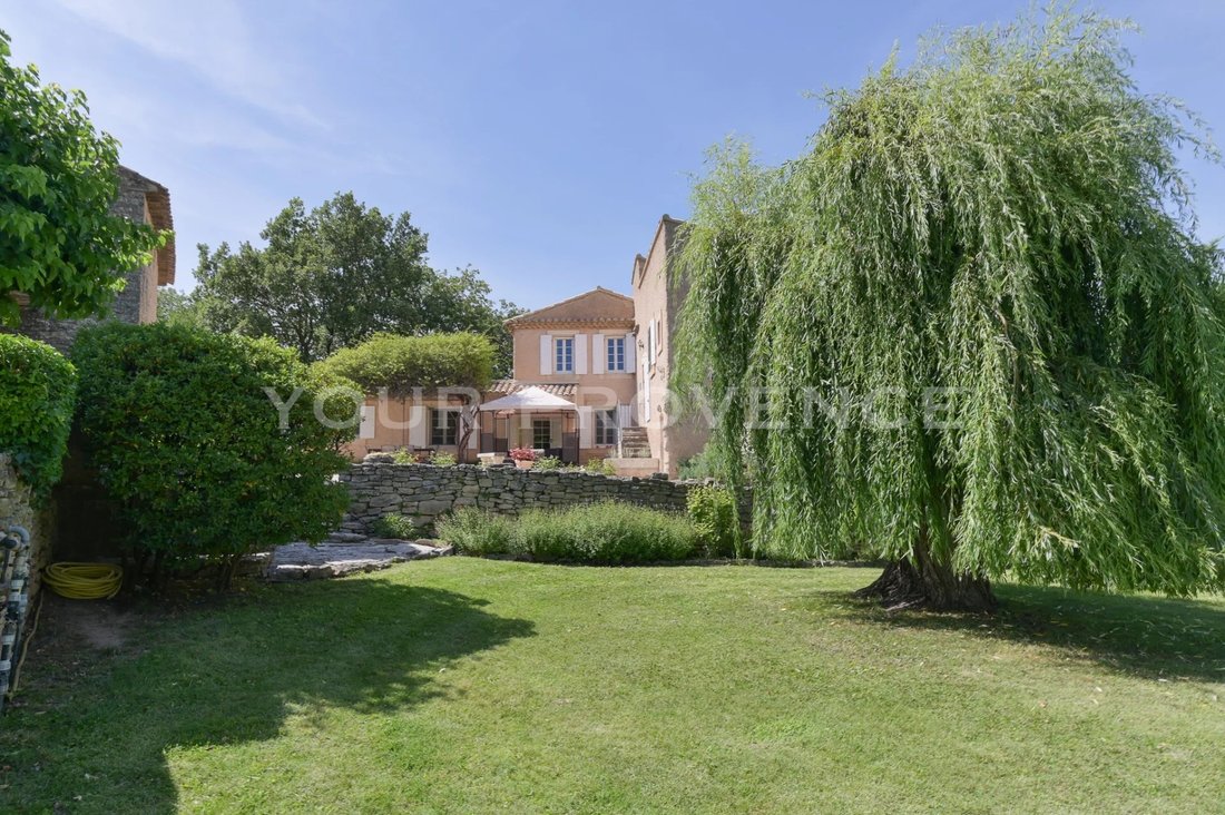 Casa en Goult, Provenza-Alpes-Costa Azul, Francia 1 - 18877636