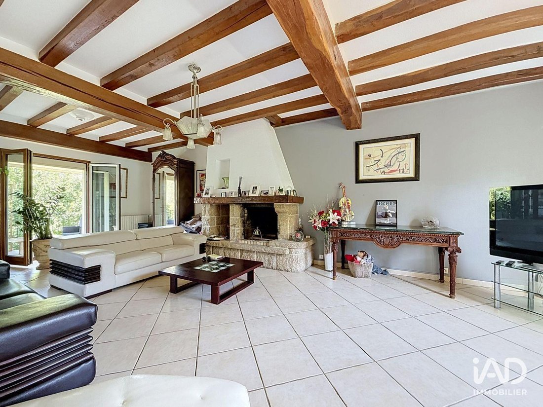 House in Vaux-sur-Seine, Ile-de-France, France 2 - 18880312
