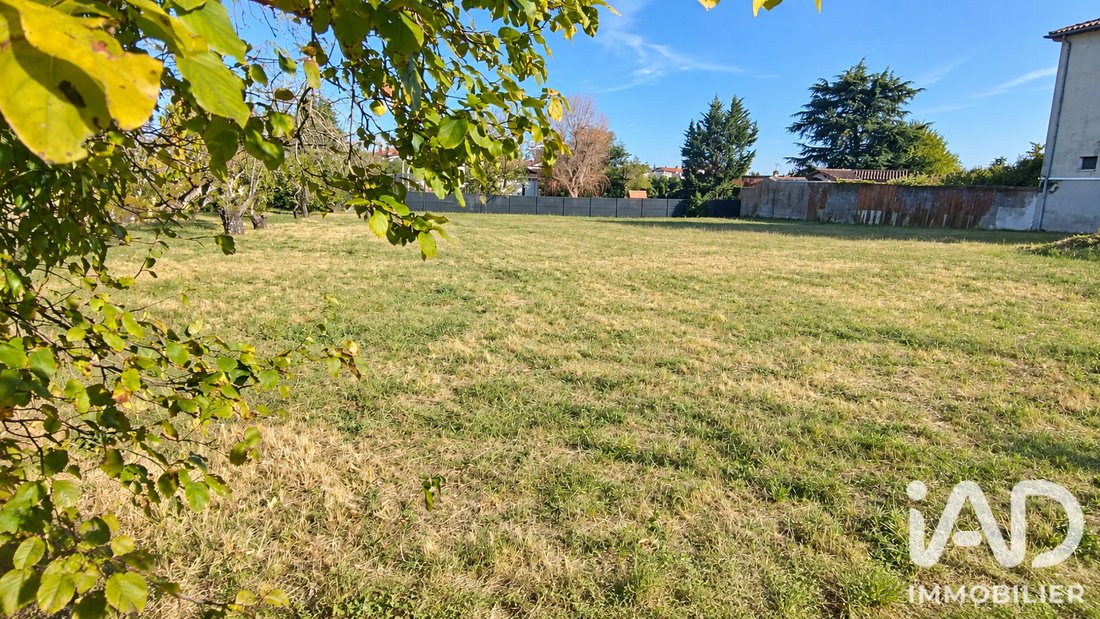 Terreno en Centre, Craponne, Francia 2 - 18880310