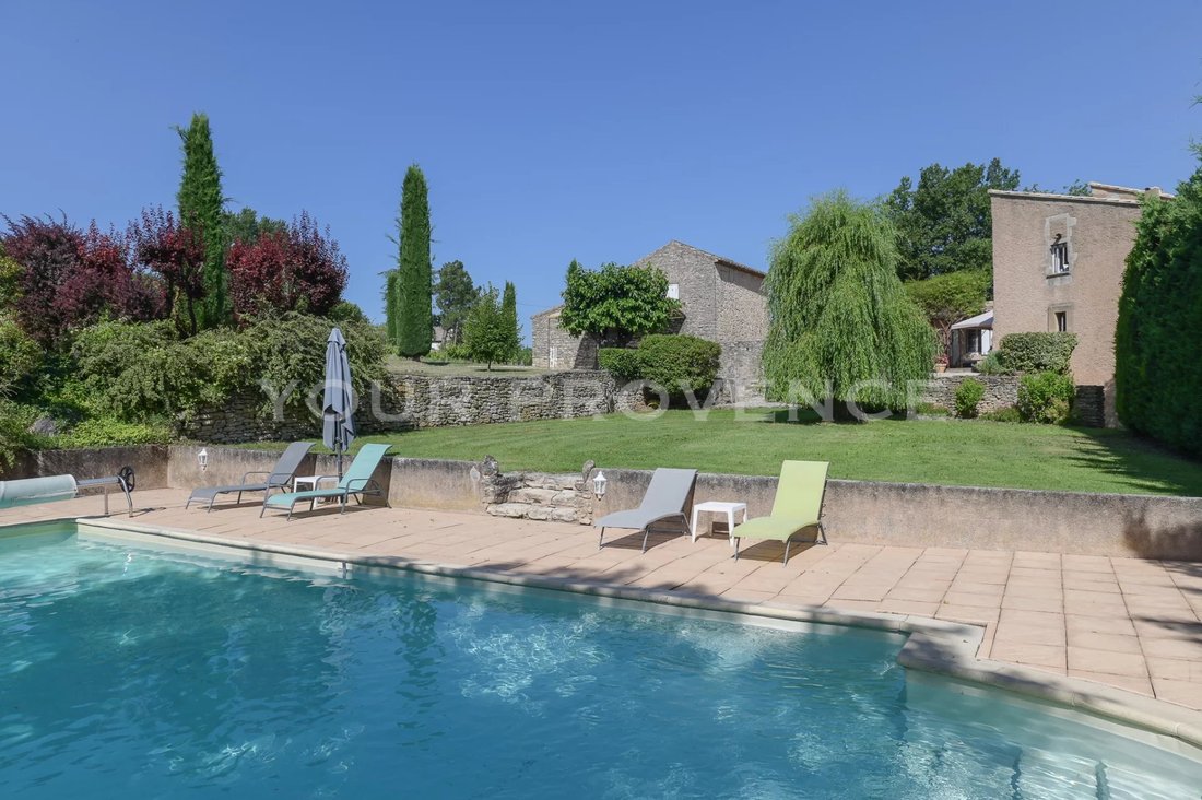 Casa en Goult, Provenza-Alpes-Costa Azul, Francia 3 - 18877636