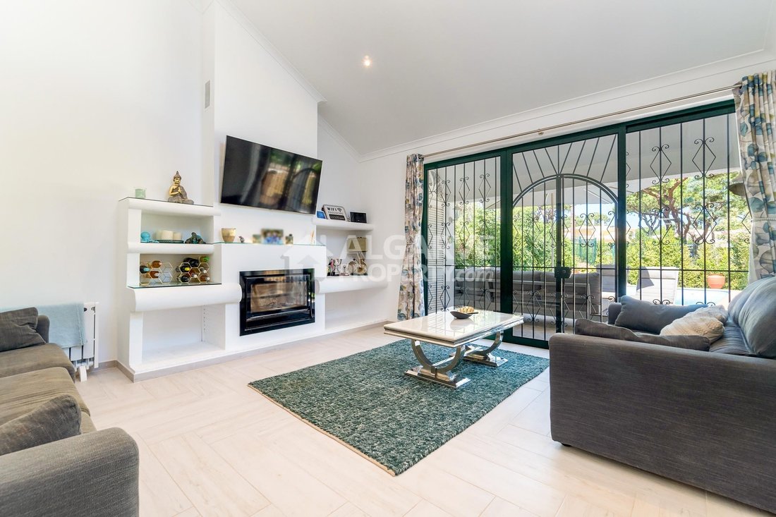Townhouse in Vilamoura, Quarteira, Algarve 2 - 18647542